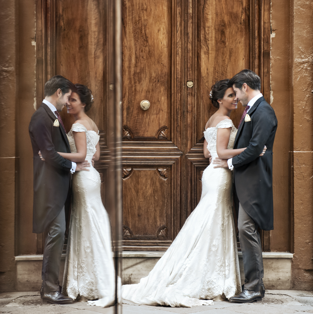 de boda pareja reflejo